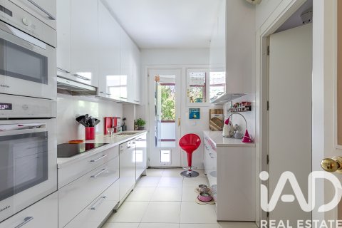 Wohnung zum Verkauf in Madrid, Spanien 5 Schlafzimmer, 325 m2 Nr. 188298 - Foto 12