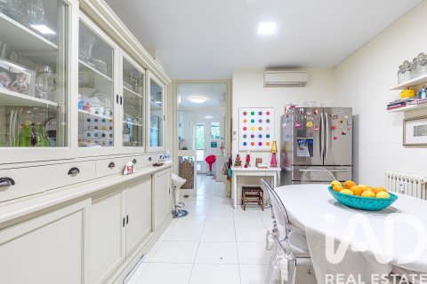 Wohnung zum Verkauf in Madrid, Spanien 5 Schlafzimmer, 325 m2 Nr. 188298 - Foto 14