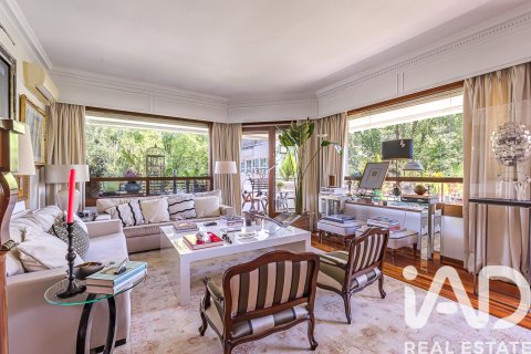 Wohnung zum Verkauf in Madrid, Spanien 5 Schlafzimmer, 325 m2 Nr. 188298 - Foto 7