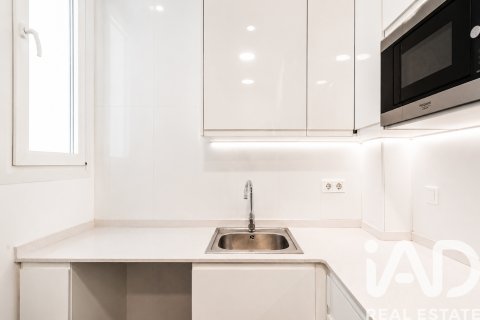 Appartamento in vendita a Barcelona, Spagna 3 camere da letto, 77 mq. N° 188362 - foto 17