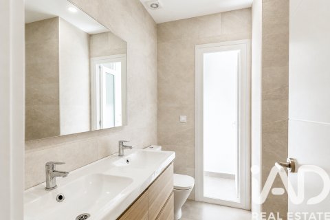 Appartamento in vendita a Barcelona, Spagna 3 camere da letto, 77 mq. N° 188362 - foto 20