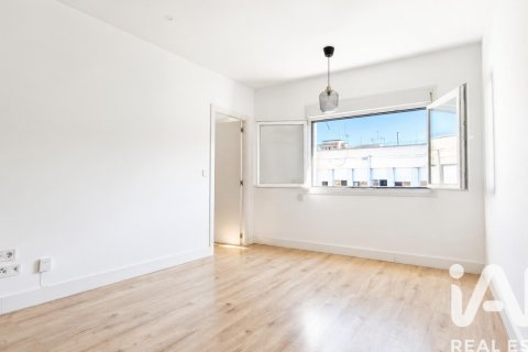 Appartamento in vendita a Barcelona, Spagna 3 camere da letto, 77 mq. N° 188362 - foto 2