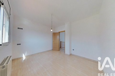 House for sale in Bellvei, Tarragona, Spain 5 bedrooms, 215 sq.m. No. 188301 - photo 20