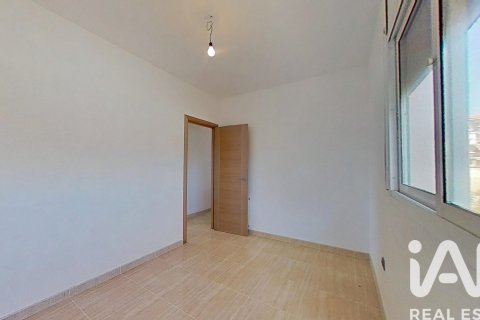 House for sale in Bellvei, Tarragona, Spain 5 bedrooms, 215 sq.m. No. 188301 - photo 24