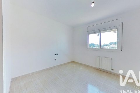 House for sale in Bellvei, Tarragona, Spain 5 bedrooms, 215 sq.m. No. 188301 - photo 25