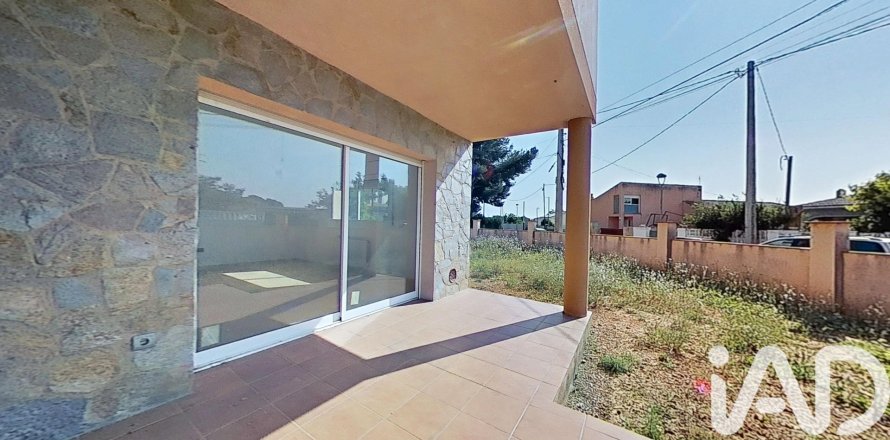 House in Bellvei, Tarragona, Spain 5 bedrooms, 215 sq.m. No. 188301