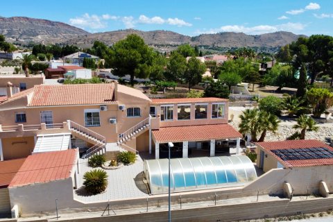 Villa in vendita Alicante, Spagna 7 camere da letto, 390 mq. N° 135635 - foto 1