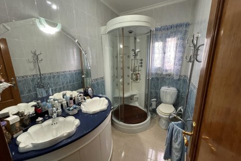 Villa for sale Dehesa De Campoamor, Alicante, Spain 3 bedrooms, 250 sq.m. No. 135629 - photo 20
