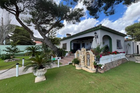 Villa for sale Dehesa De Campoamor, Alicante, Spain 3 bedrooms, 250 sq.m. No. 135629 - photo 1