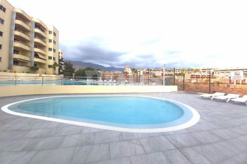 Huoneisto myytävänä Playa Paraiso, Tenerife, Espanja, 2 makuuhuonetta, 93 m2 No. 109786 - kuva 2