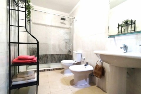 Huoneisto myytävänä Playa Paraiso, Tenerife, Espanja, 2 makuuhuonetta, 93 m2 No. 109786 - kuva 18