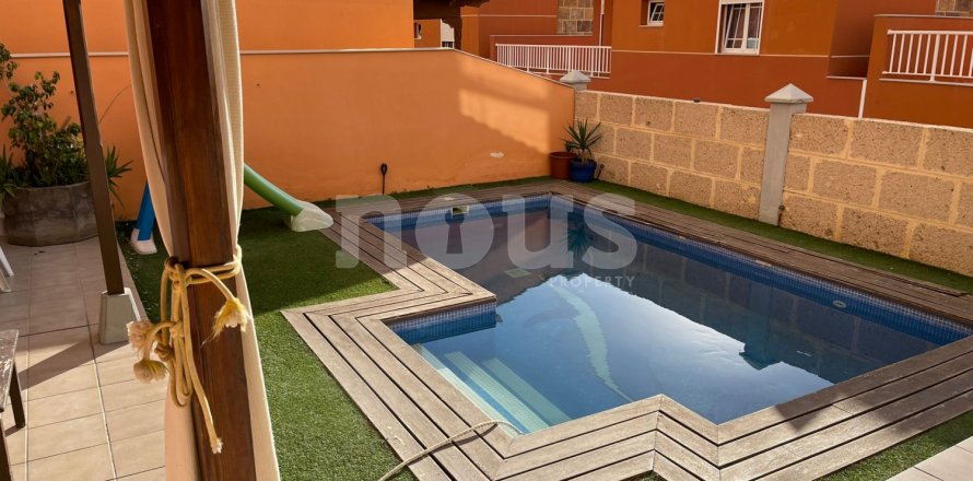 Villa Los Cristianos, Tenerife, Spanien 5 Schlafzimmer, 368 m2 Nr. 109792