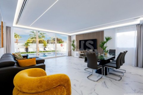 Villa zum Verkauf Callao Salvaje, Tenerife, Spanien 4 Schlafzimmer, 230 m2 Nr. 109785 - Foto 9