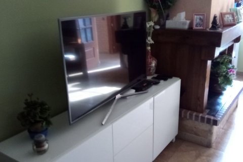 Villa for sale Pilar de la Horadada, Alicante, Spain 4 bedrooms, 220 sq.m. No. 115039 - photo 9