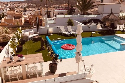 Villa for sale Ciudad Quesada, Alicante, Spain 6 bedrooms,  No. 115034 - photo 10