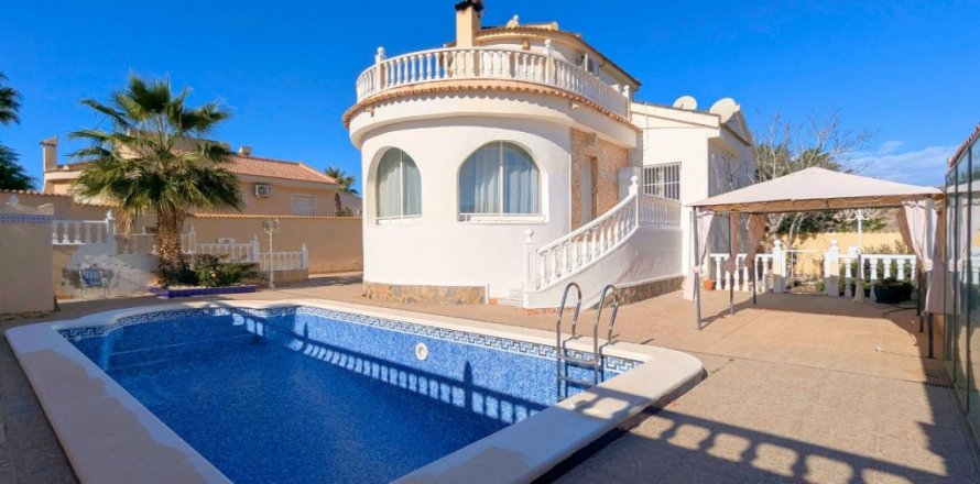 Villa Ciudad Quesada, Alicante, Espagne 3 chambres, 113 m2 No. 115048