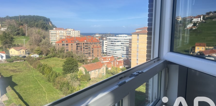 Квартира в Салинас, Астурия, Испания 3 спальни, 102м2 №152260