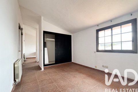 Talo myytävänä Roda de Berà, Tarragona, Espanja, 7 makuuhuonetta, 235 m2 No. 152261 - kuva 21