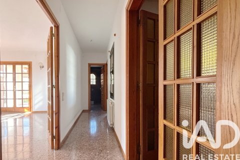 Talo myytävänä Roda de Berà, Tarragona, Espanja, 7 makuuhuonetta, 235 m2 No. 152261 - kuva 5