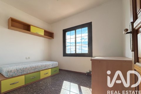 Talo myytävänä Roda de Berà, Tarragona, Espanja, 7 makuuhuonetta, 235 m2 No. 152261 - kuva 17