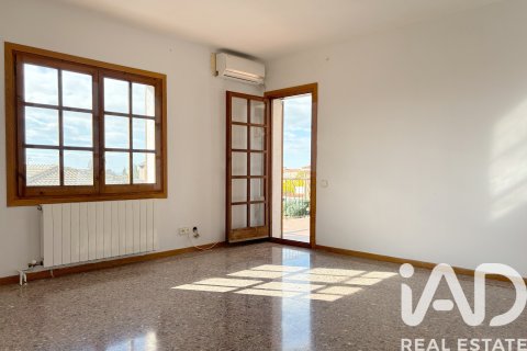 Talo myytävänä Roda de Berà, Tarragona, Espanja, 7 makuuhuonetta, 235 m2 No. 152261 - kuva 14