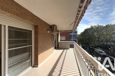 Huoneisto myytävänä Salou, Tarragona, Espanja, 3 makuuhuonetta, 91 m2 No. 152262 - kuva 2