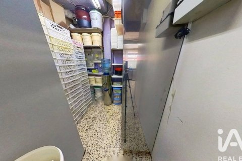 Liikekiinteistö myytävänä Tarragona, Espanja, 1 makuuhuone, 76 m2 No. 152259 - kuva 9