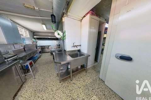 Liikekiinteistö myytävänä Tarragona, Espanja, 1 makuuhuone, 76 m2 No. 152259 - kuva 10