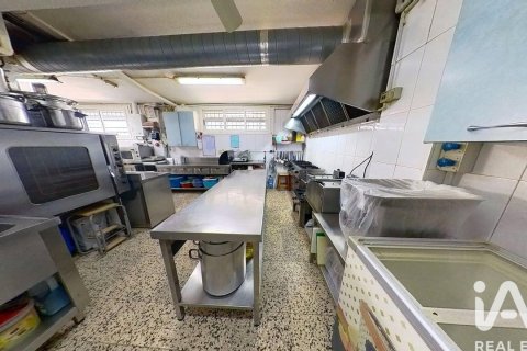 Liikekiinteistö myytävänä Tarragona, Espanja, 1 makuuhuone, 76 m2 No. 152259 - kuva 13