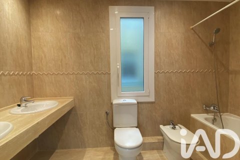 Huoneisto myytävänä Barcelona, Espanja, 3 makuuhuonetta, 102 m2 No. 152264 - kuva 4