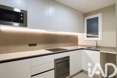 Huoneisto myytävänä Barcelona, Espanja, 3 makuuhuonetta, 102 m2 No. 152264 - kuva 7