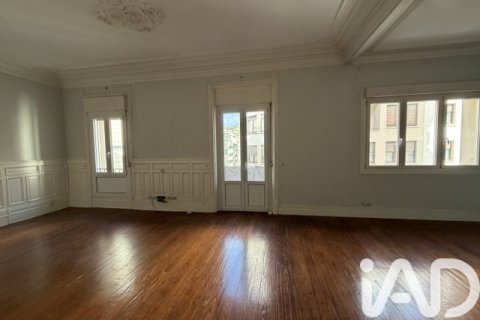 Apartamento en venta en Bilbao, Vizcaya, España 3 dormitorios, 147 m2 No. 152258 - foto 10