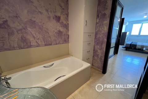 Apartment for rent in Sa Pobla, Mallorca, Spain 3 bedrooms, 200 sq.m. No. 195393 - photo 12