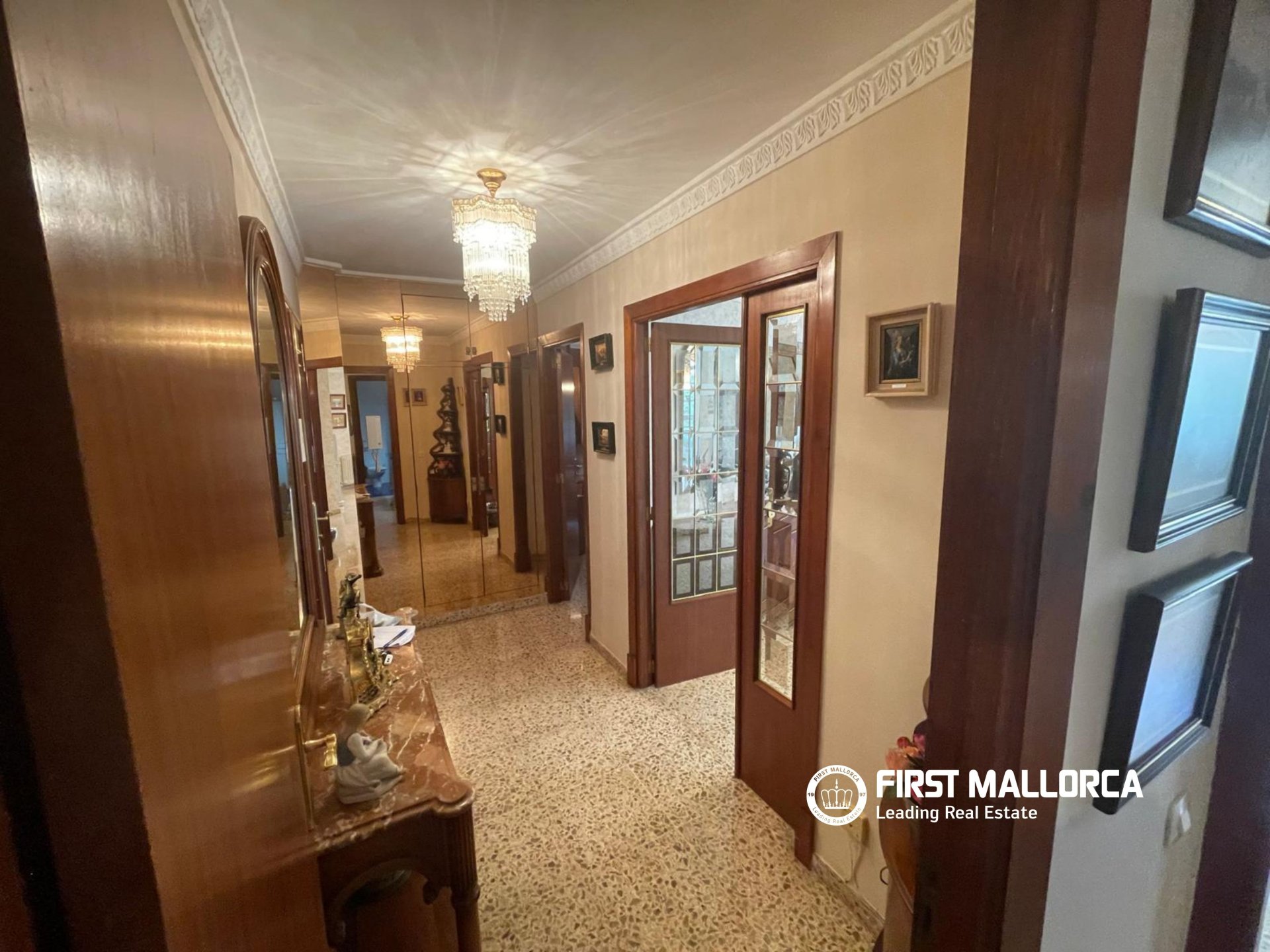 Apartment in Palma de Majorca, Mallorca, Spain 5 bedrooms, 139 sq.m. No. 195391