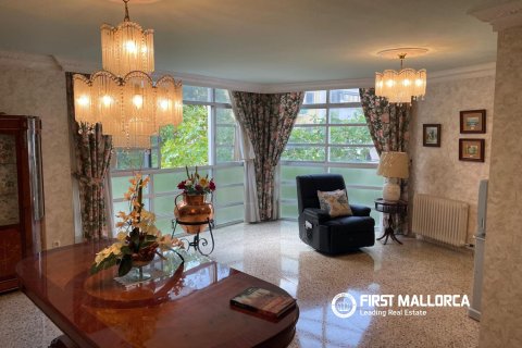 Apartment in Palma de Majorca, Mallorca, Spain 5 bedrooms, 139 sq.m. No. 195391