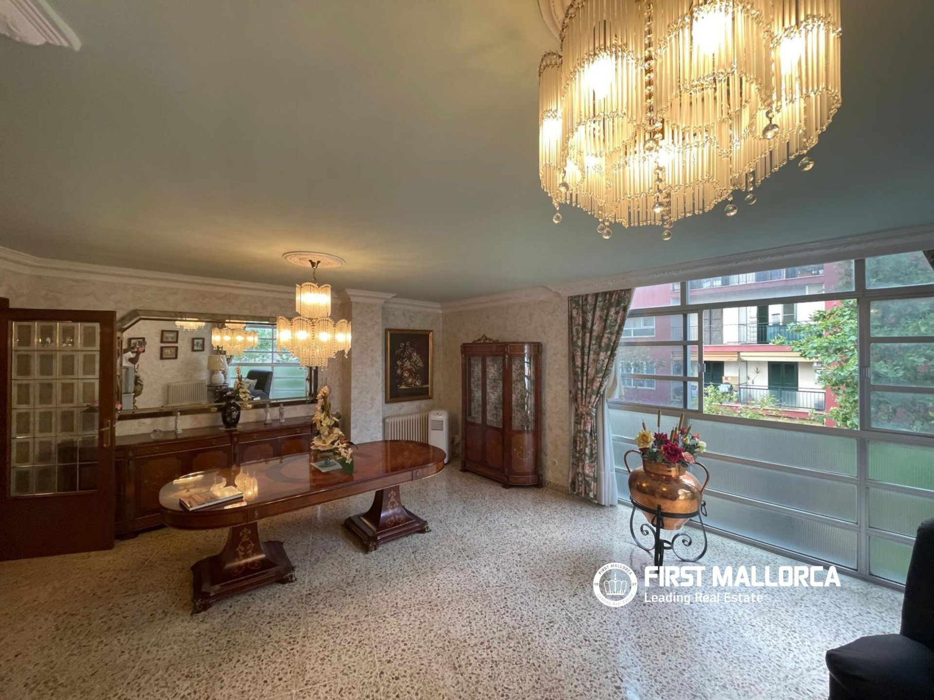 Apartment in Palma de Majorca, Mallorca, Spain 5 bedrooms, 139 sq.m. No. 195391