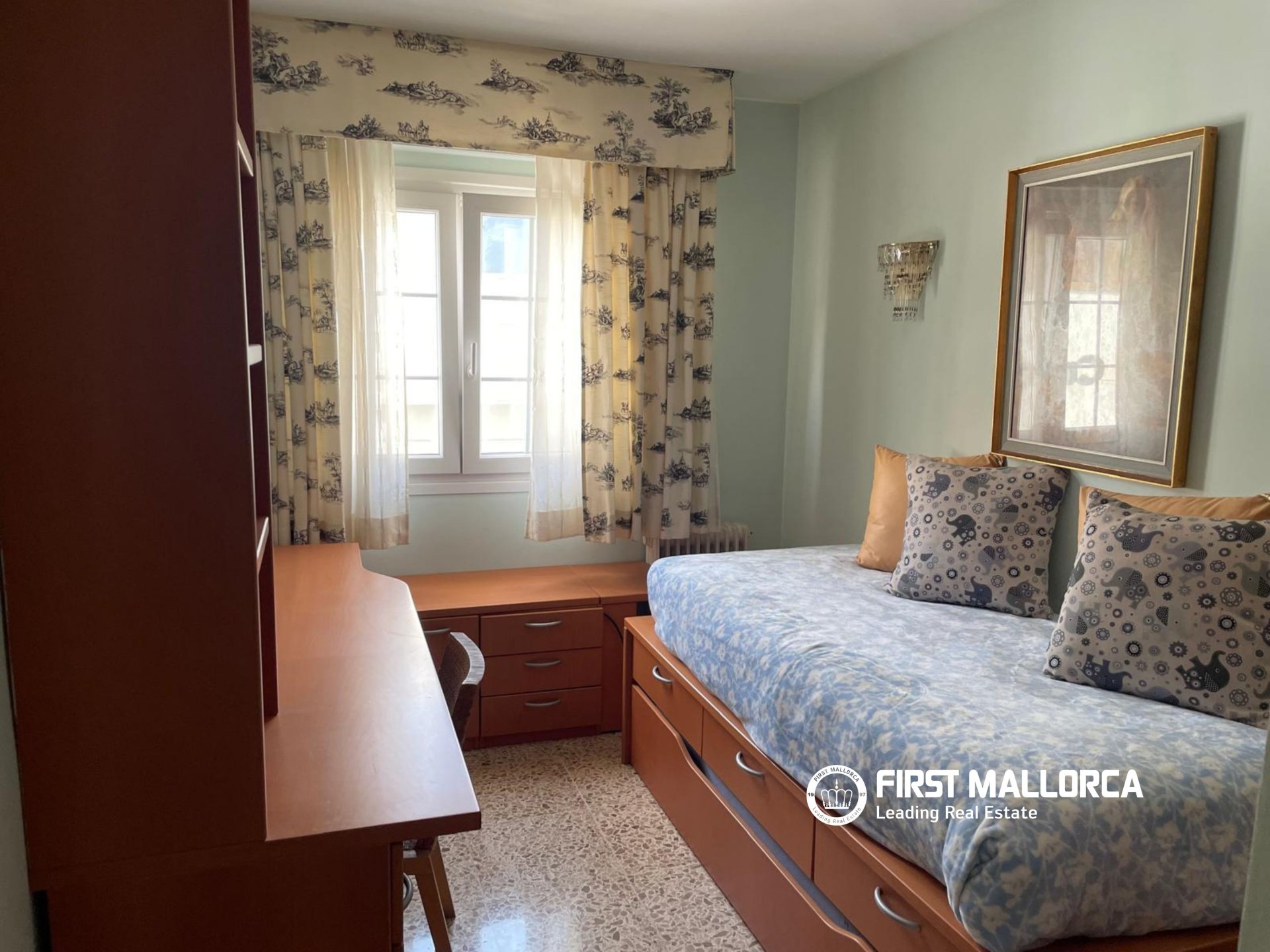 Apartment in Palma de Majorca, Mallorca, Spain 5 bedrooms, 139 sq.m. No. 195391