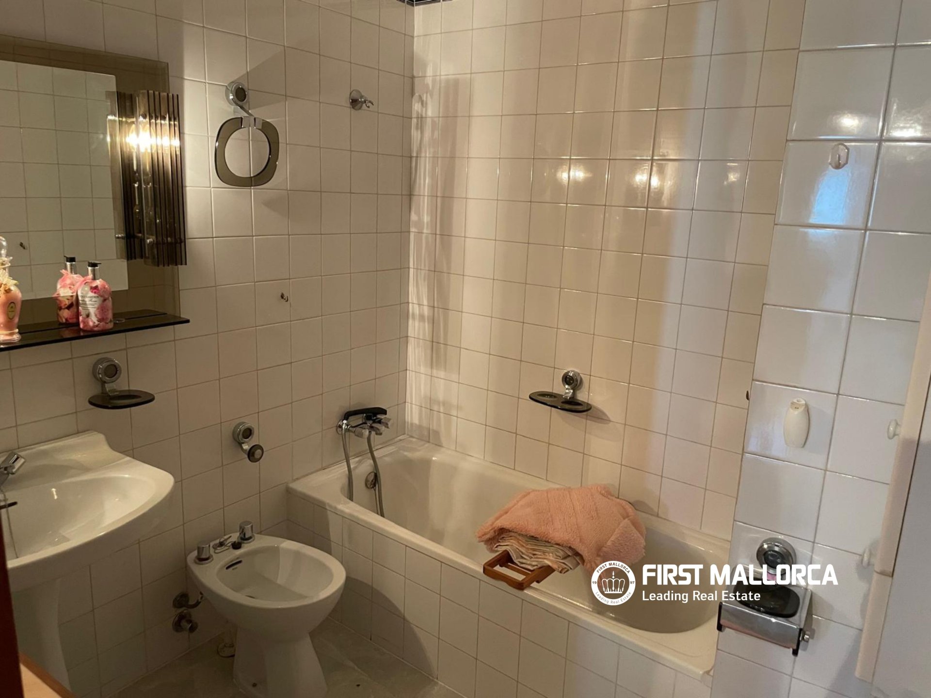 Apartment in Palma de Majorca, Mallorca, Spain 5 bedrooms, 139 sq.m. No. 195391
