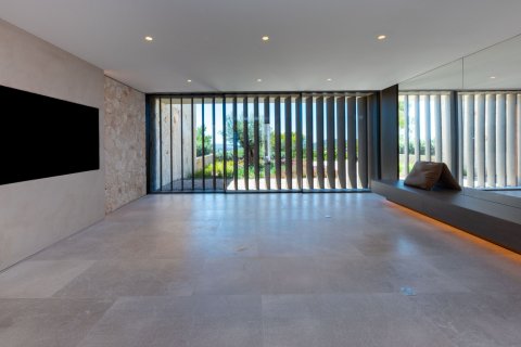 Villa for sale in Costa D'en Blanes, Mallorca, Spain 6 bedrooms, 1334 sq.m. No. 195389 - photo 25