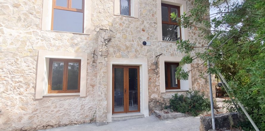 Finca in Marratxinet (Marratxi), Mallorca, Spain 4 bedrooms, 150 sq.m. No. 195388
