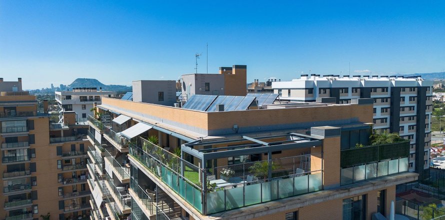 Lägenhet i Alicante, Spanien 3 sovrum, 165 kvm. Nr. 161487