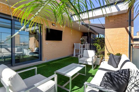 Lägenhet till salu i Alicante, Spanien 3 sovrum, 165 kvm. Nr. 161487 - foto 9