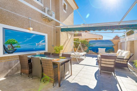 Huvila myytävänä Torrevieja, Alicante, Espanja, 5 makuuhuonetta, 135 m2 No. 161486 - kuva 18