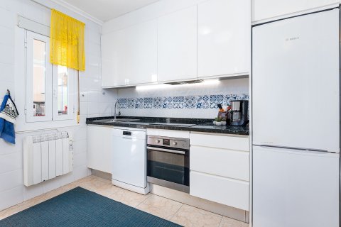 Huvila myytävänä Torrevieja, Alicante, Espanja, 5 makuuhuonetta, 135 m2 No. 161486 - kuva 11