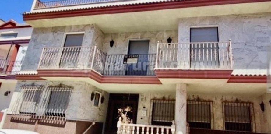 Kaupunkipientalo Lucar, Almeria, Espanja 8 makuuhuonetta,  No. 161483