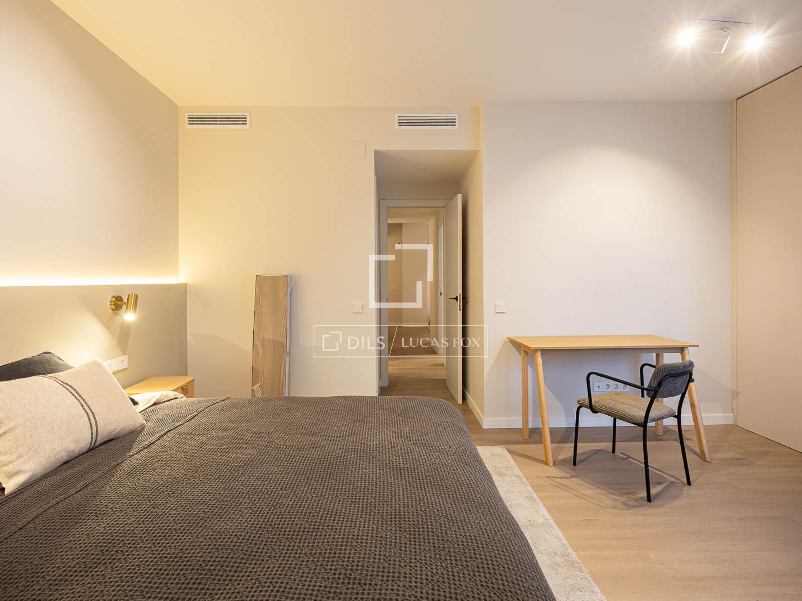 Apartment à Barcelona, Espagne 3 chambres, 84 m2 No. 150323