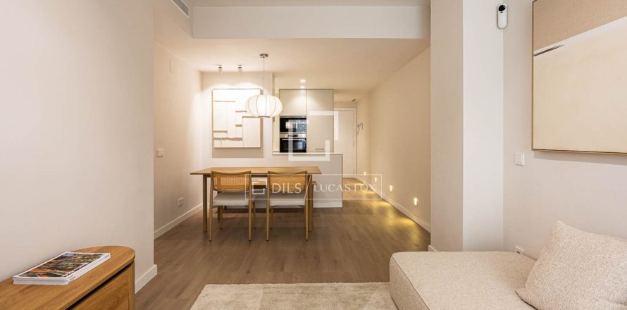 Wohnung in Barcelona, Spanien 3 Schlafzimmer, 84 m2 Nr. 150323