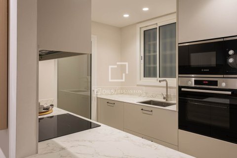 Apartamento en venta en Barcelona, España 3 dormitorios, 90 m2 No. 150323 - foto 12