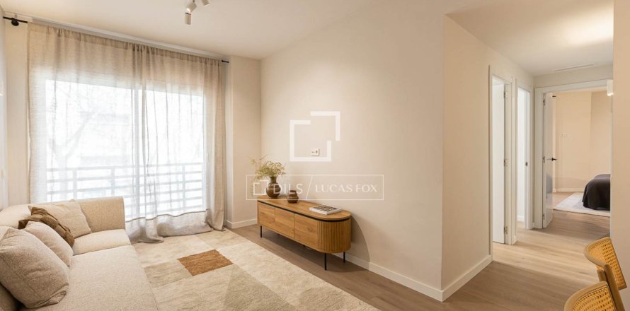 Apartamento en Barcelona, España 3 dormitorios, 90 m2 No. 150323