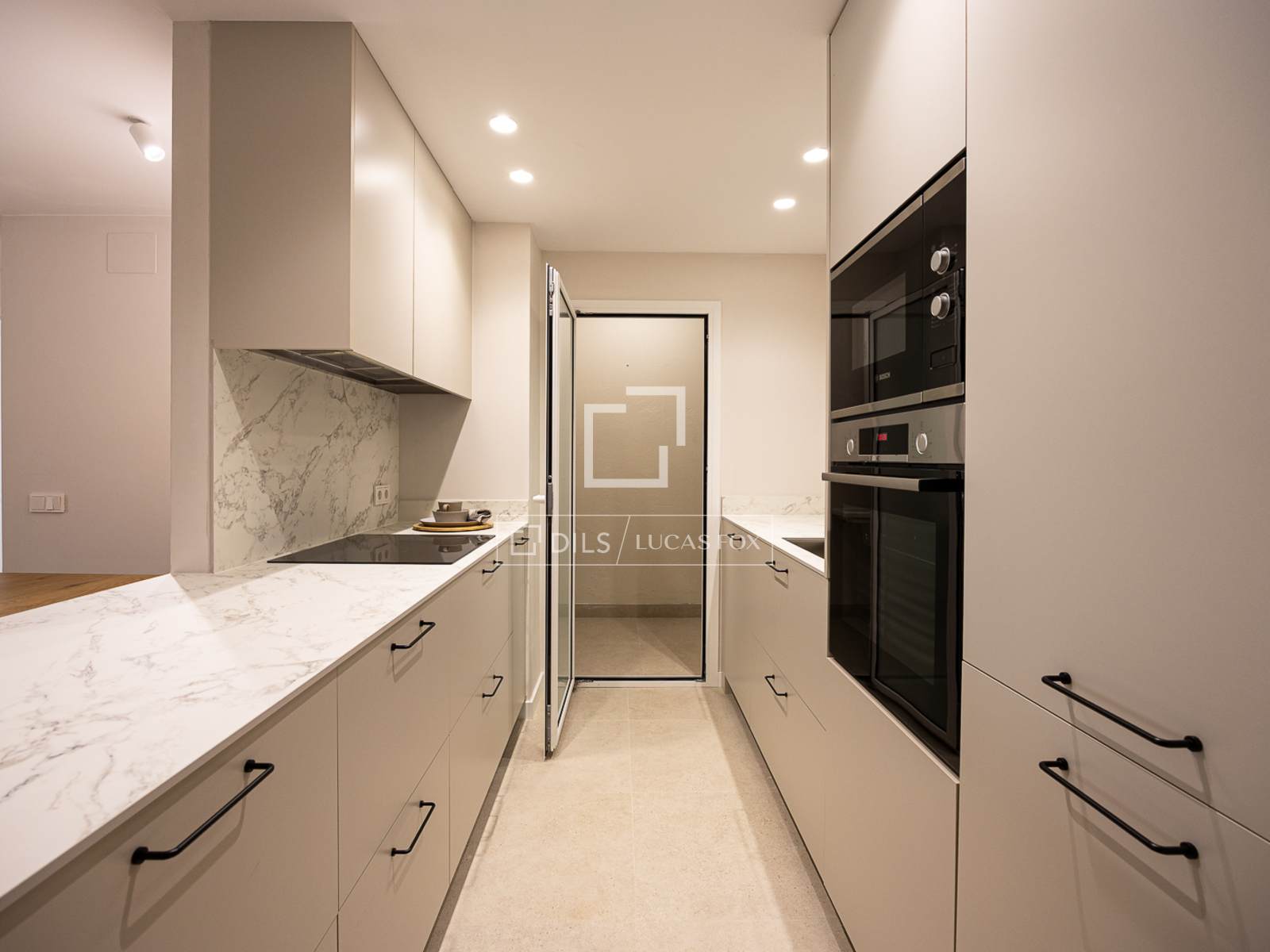 Apartment à Barcelona, Espagne 3 chambres, 84 m2 No. 150323